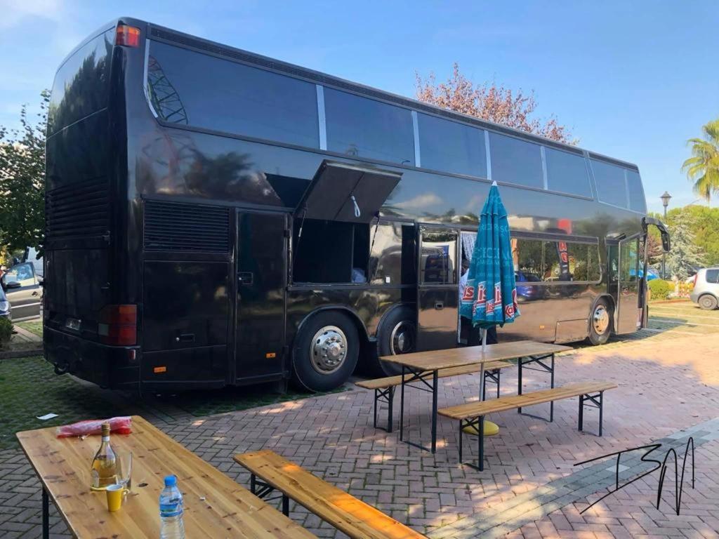 Urban Nightliner Otel Tiran Dış mekan fotoğraf